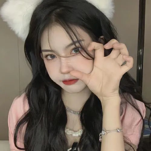 下放前资本家大小姐卷家产跑路了